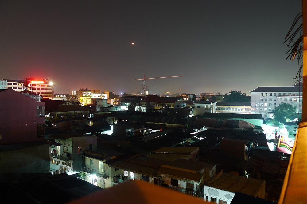 Me Mate Place Phnom Penh Exterior photo